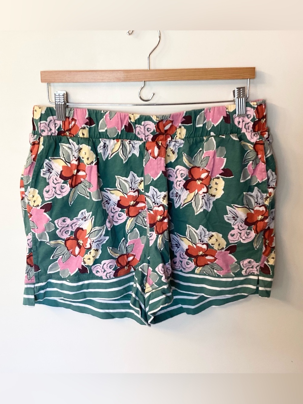 Pact Organic Cotton Staycation Sleep Tank & Shorts in Daybloom Stripes - L - Picture 5 of 8